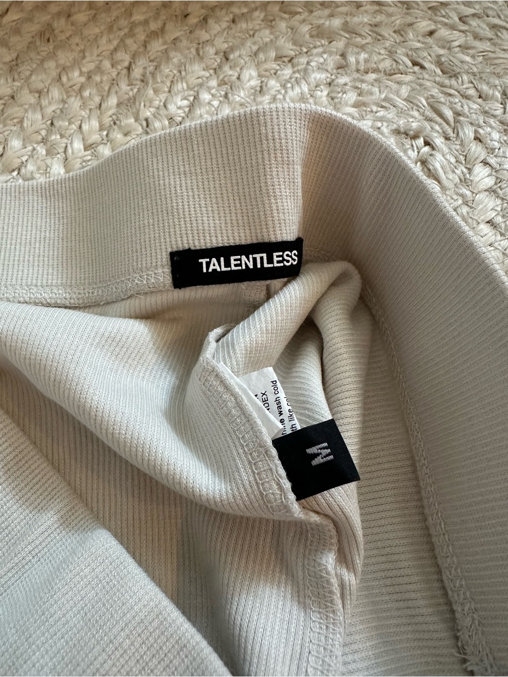 TALENTLESS Cream Ribbed Bike Shorts - Picture 2 of 2